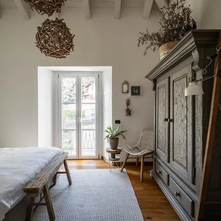 Torre Di Castelli - By Lovecomo Ferienhaus
